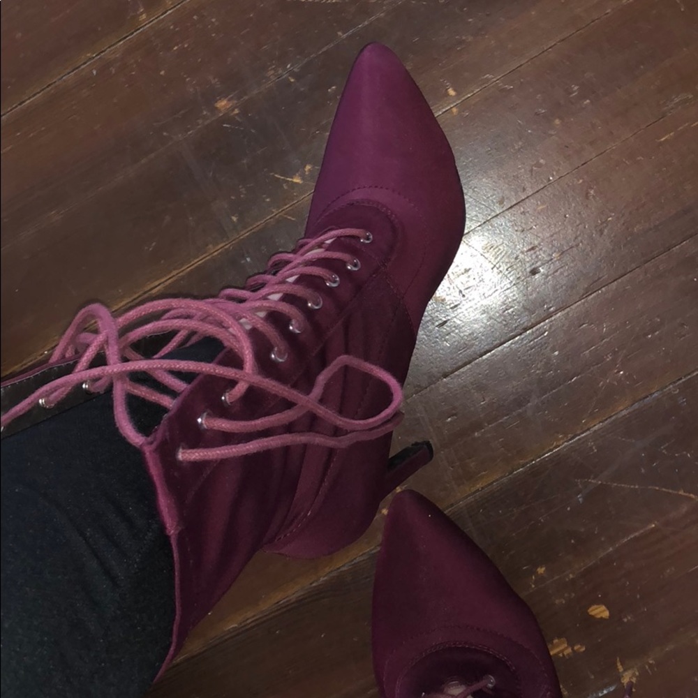 Heels - Picture 4 of 6